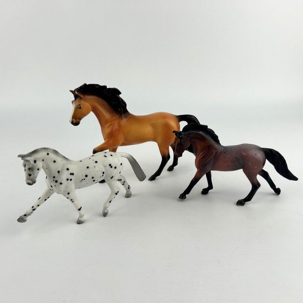 Lot of 3 Miniature BREYER REEVES Horses